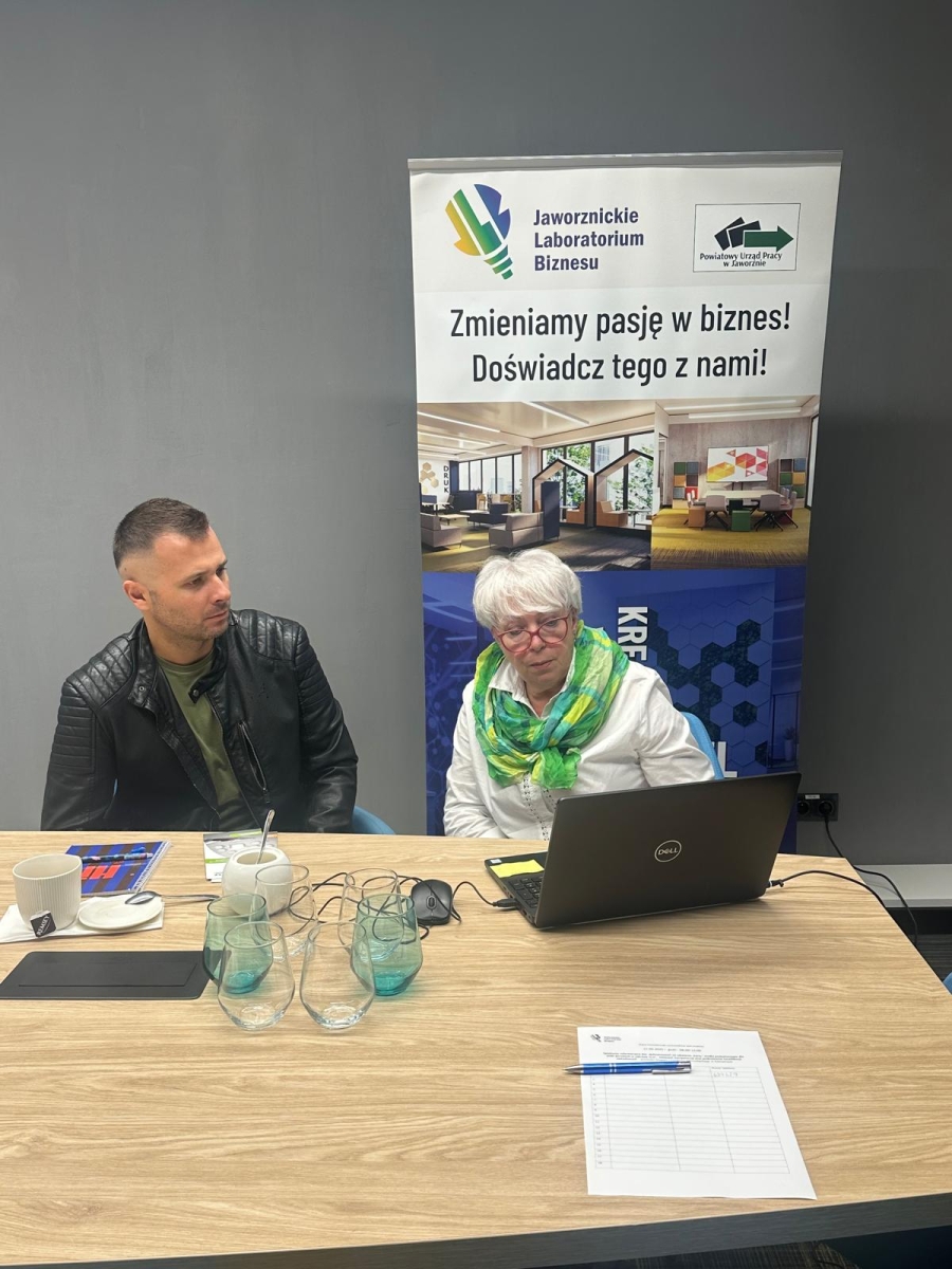 Spotkanie informacyjne dot. dofinansowań na szkolenia, kursy i studia podyplomowe dla osób dorosłych w zakresie m.in.: zielonych kompetencji oraz podnoszenia kwalifikacji zawodowych  17 WRZEŚNIA  BEZPŁATNY WARSZTAT