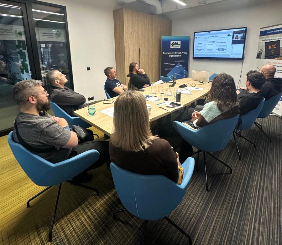 Fotorelacja 📢ABC podejmowania działalności gospodarczej z ekspertami z ZUS i KAS - forma hybrydowa